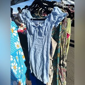 blue bodycon mini dress with puff sleeves